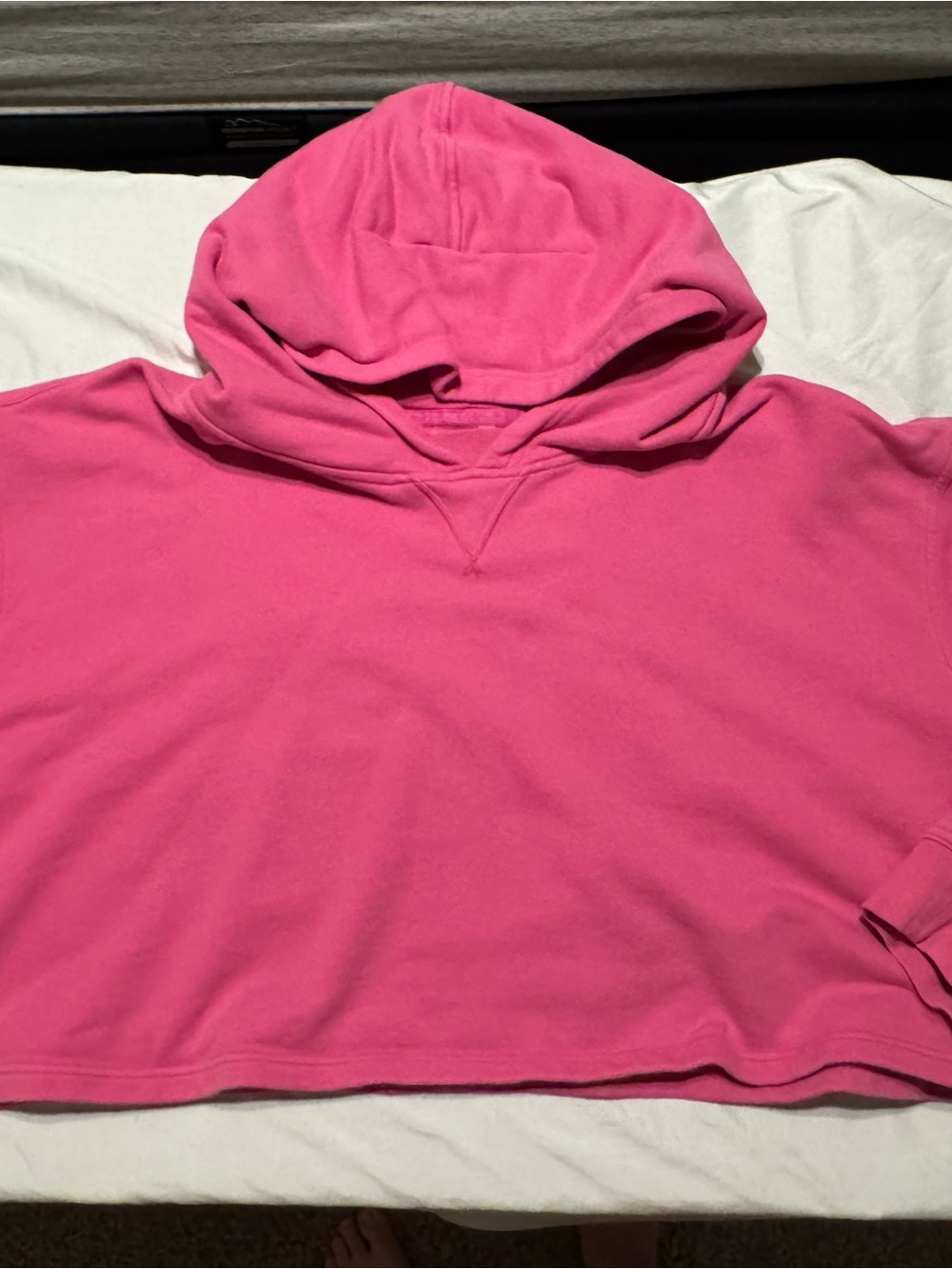 Lululemon Sonic Pink Cropped Hoodie